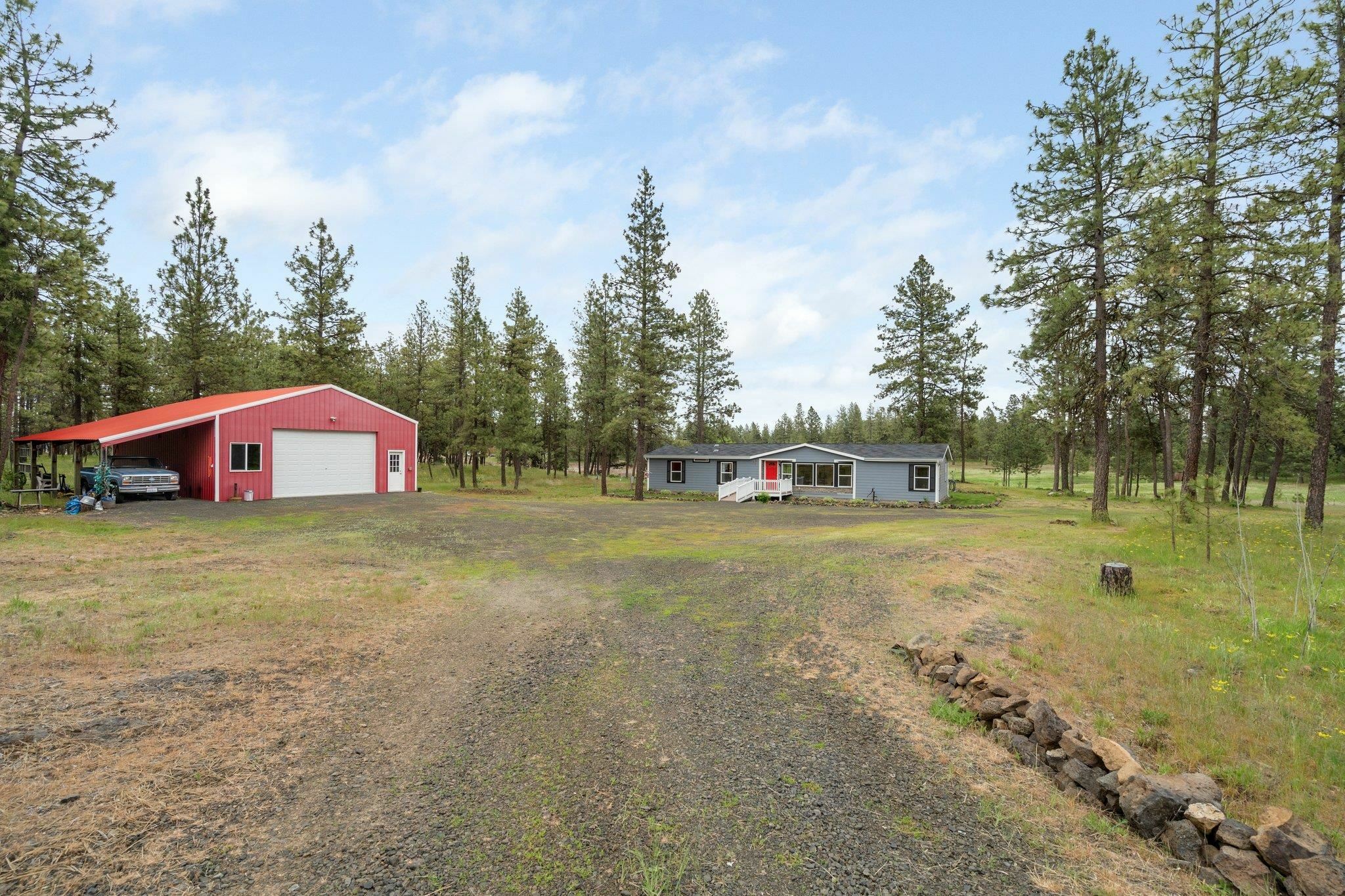 Property Photo: 2520 W Pine Meadow Ln WA 99004