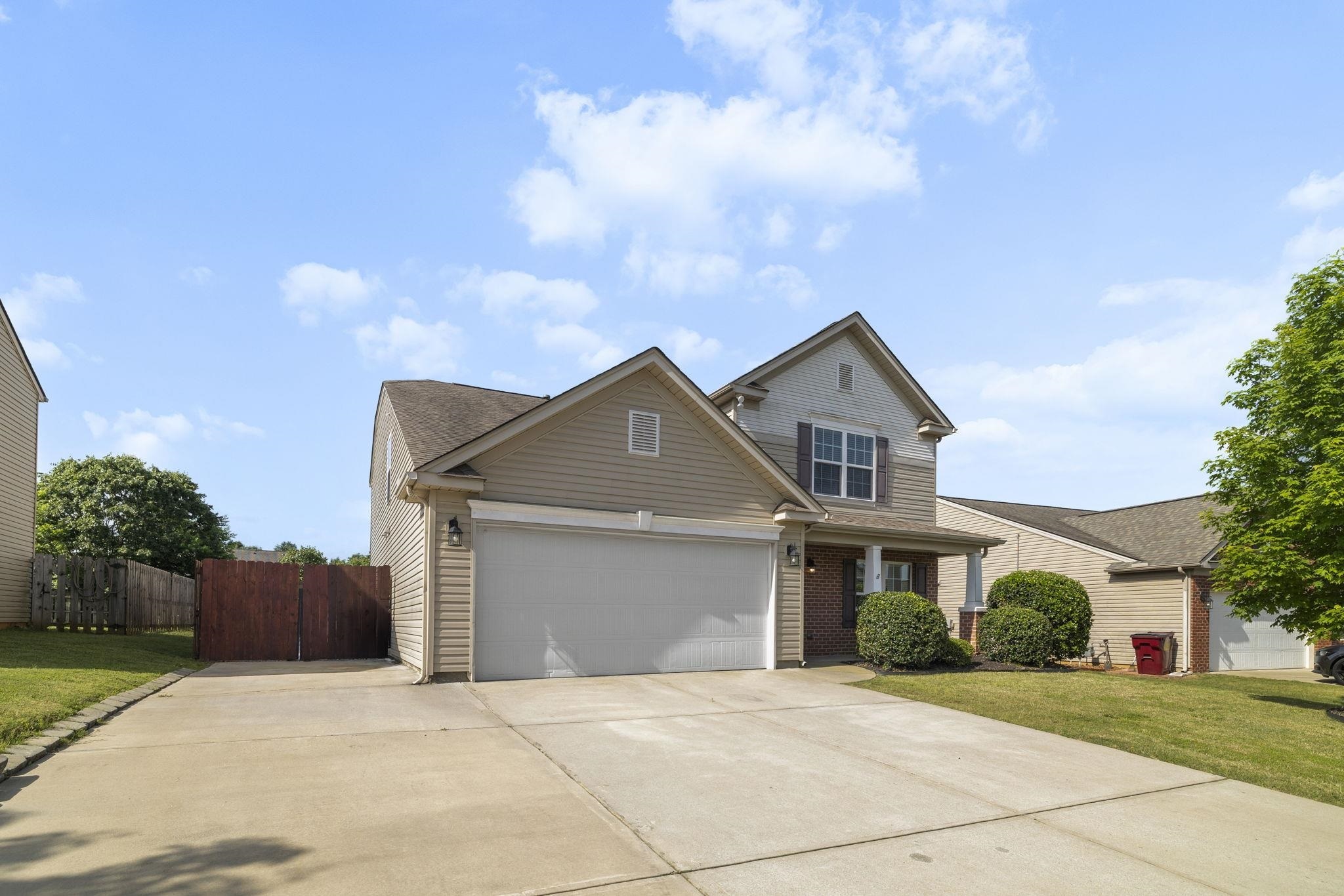 Property Photo: 325 Victory Lane SC 29369