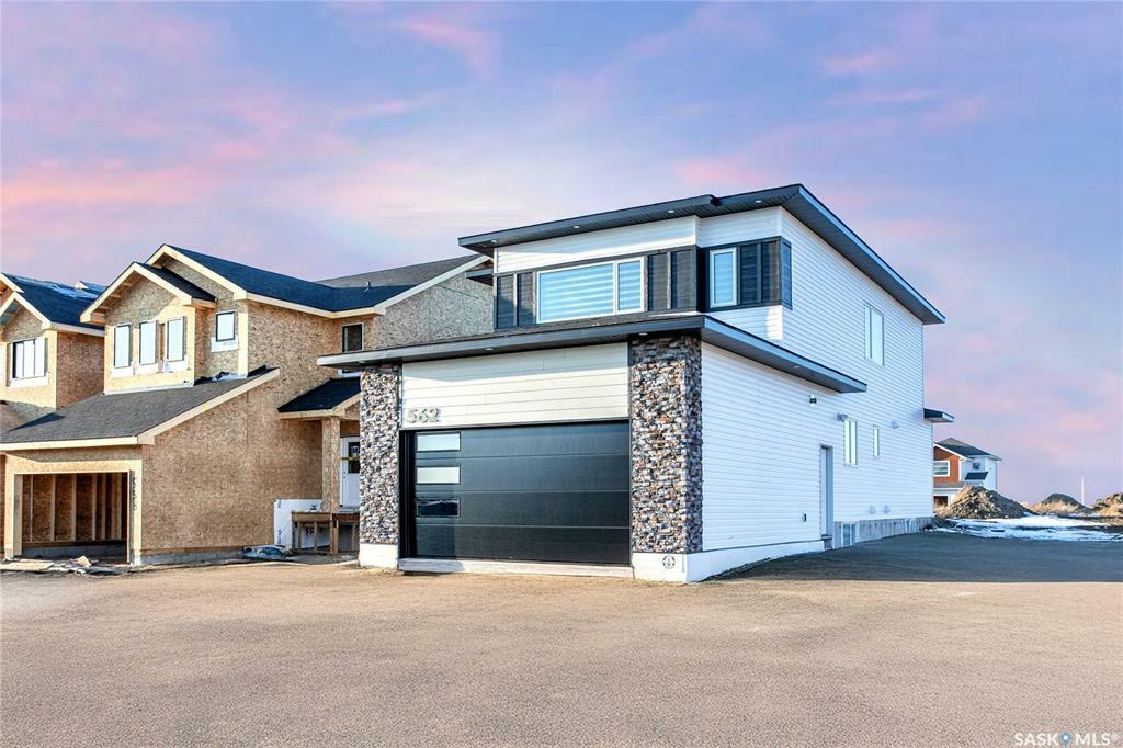562 Sharma Crescent  Saskatoon SK S7W 1K6 photo