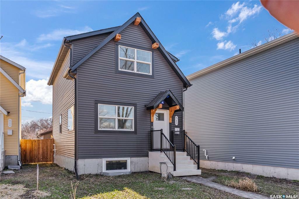 513 30th Street W  Saskatoon SK S7L 0P3 photo