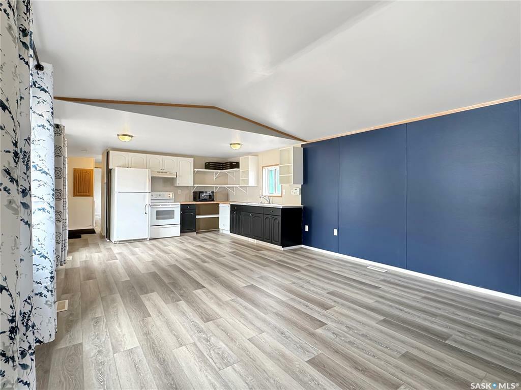 Property Photo: 375 2nd Street E SK S0M 1X0
