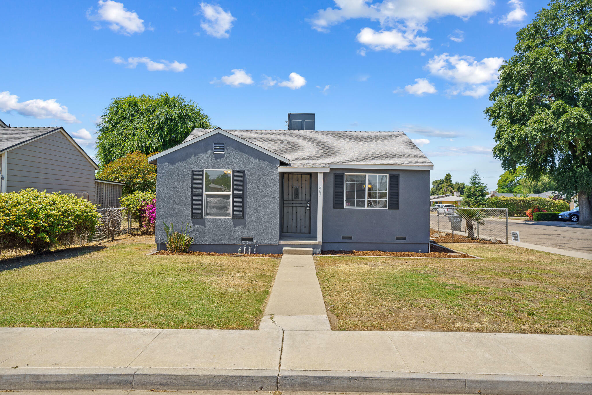 801 S Clark Street  Visalia CA 93292 photo