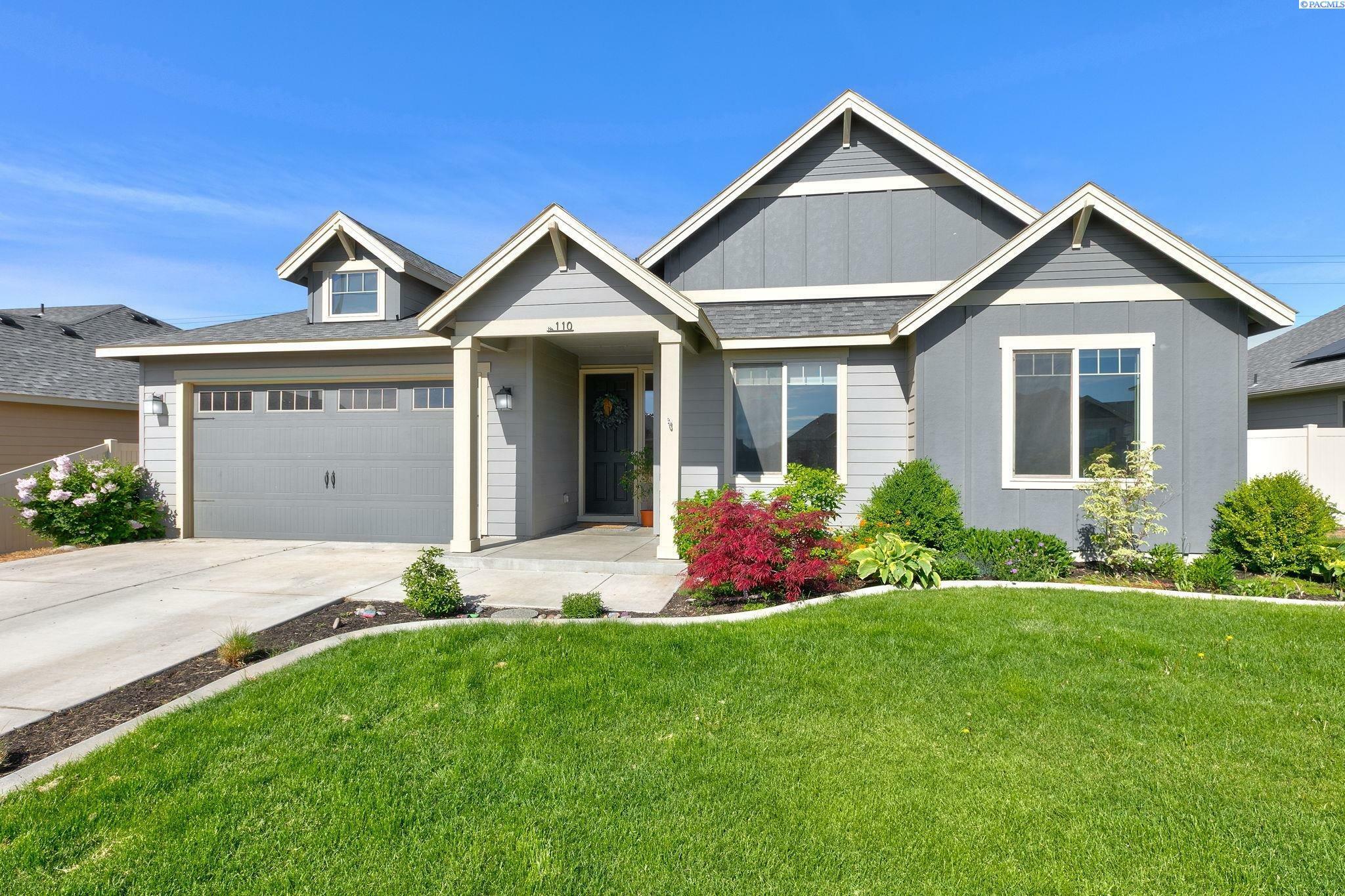 Property Photo: 110 N Zeus WA 98936