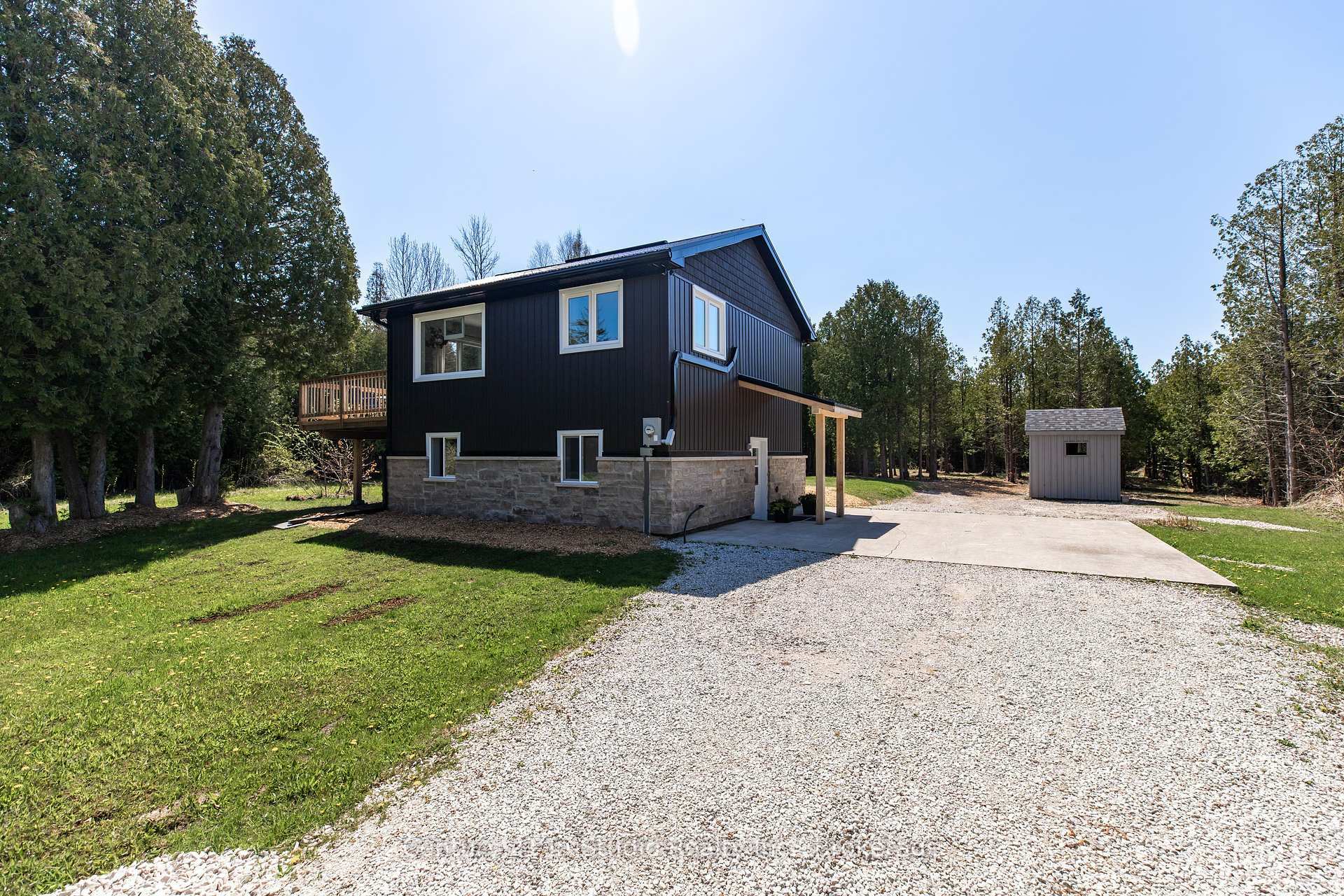 Property Photo: 174 Oliphant Way ON N0H 2T0
