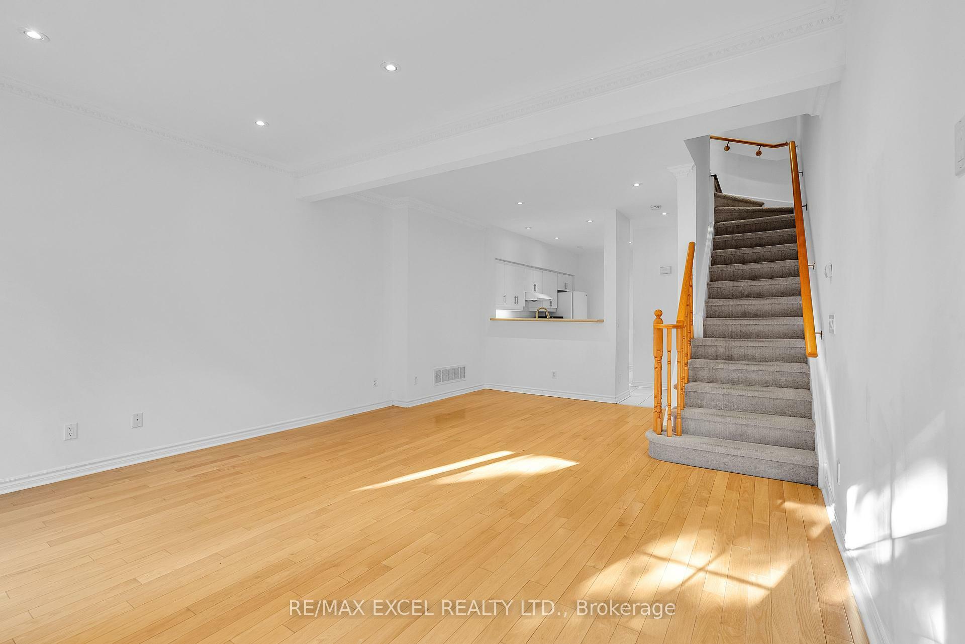 Property Photo: 23 St Moritz Way 16 ON L3R 4G4