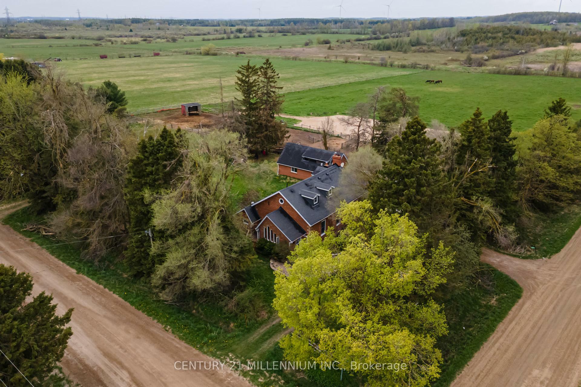 Photo de la propriété: 214314 10th Line ON L9W 0G7
