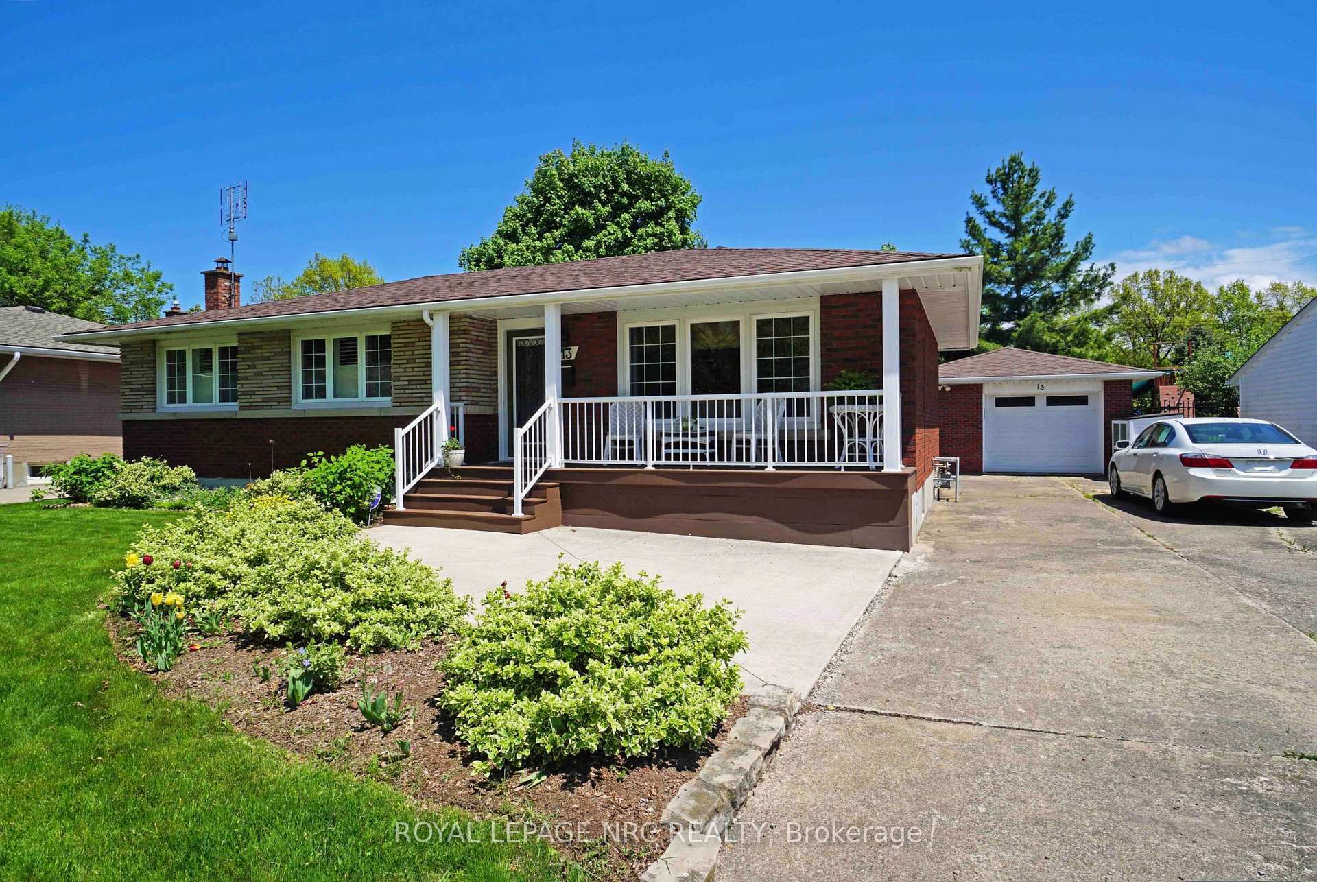 Property Photo: 13 Cullen Drive ON L2T 3H2