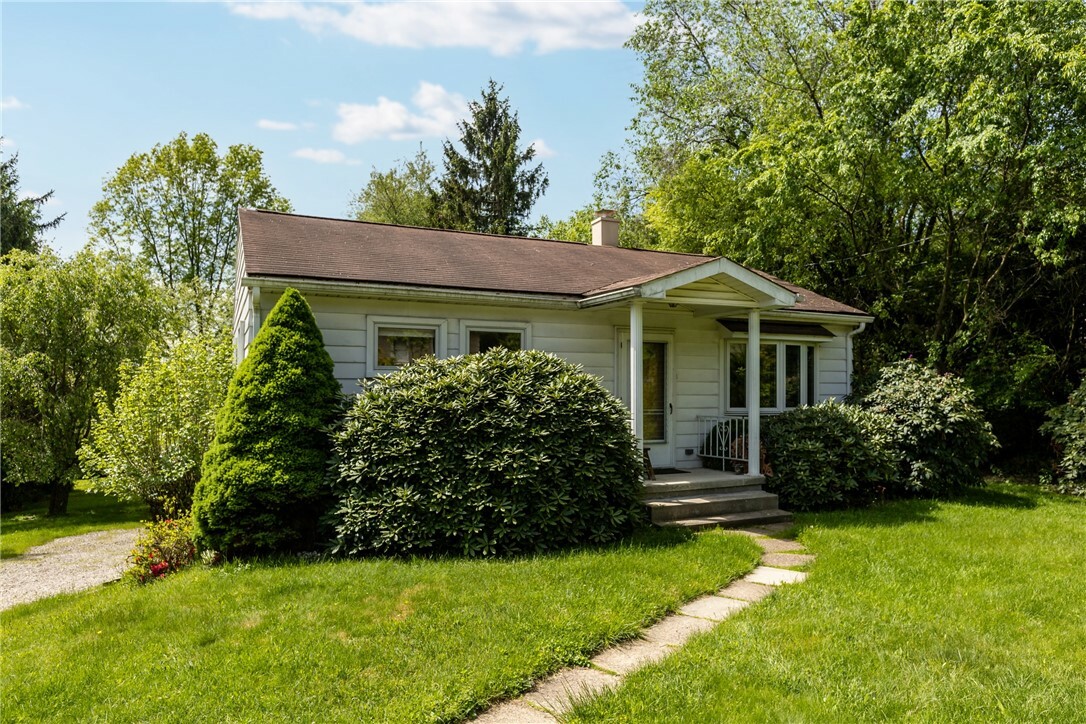 Property Photo: 2536 Hampton Avenue PA 15101
