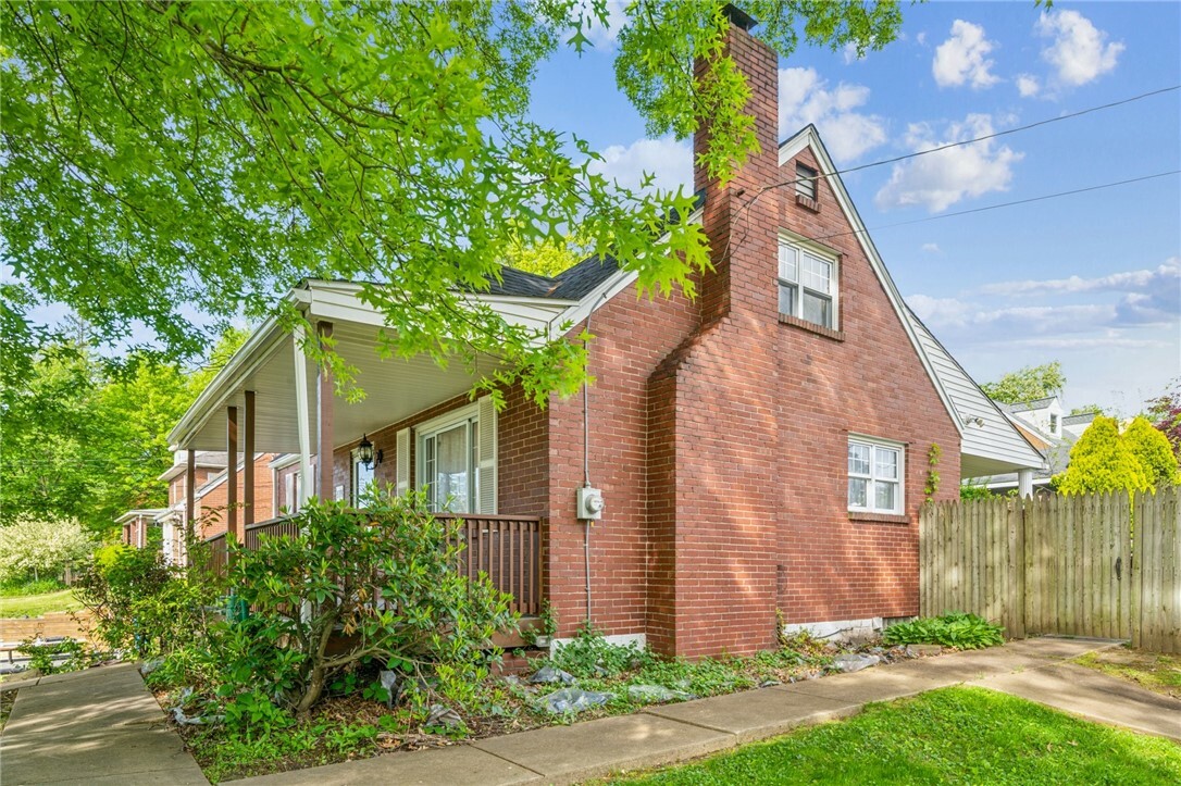 Property Photo: 339 Hamil Rd PA 15147