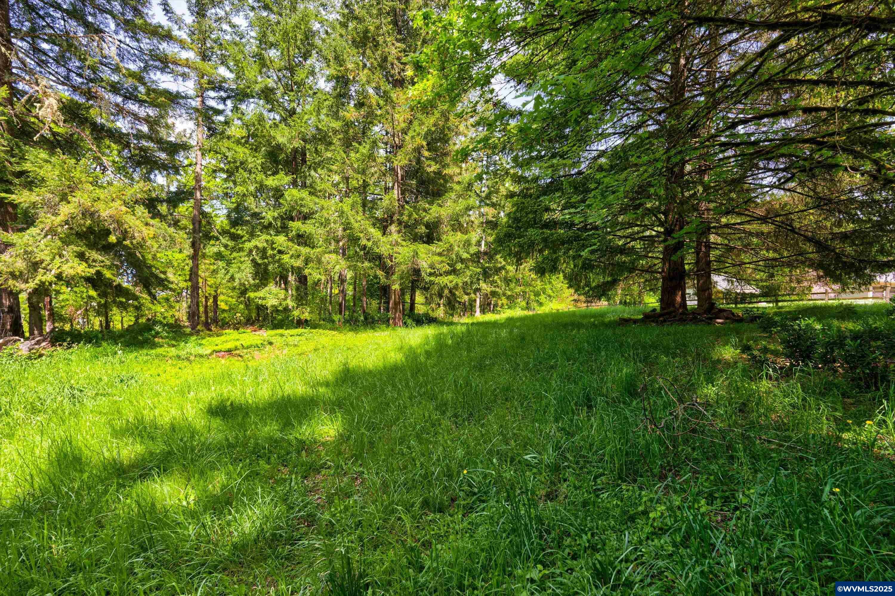 Property Photo: * NW Wild Rose Dr OR 97330