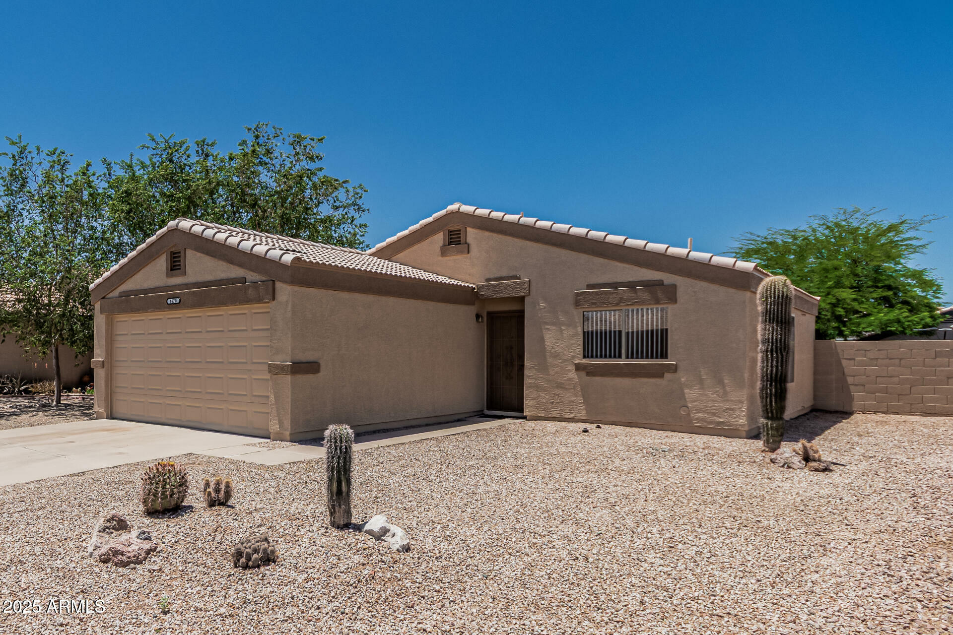 Property Photo: 1670 S Silver Drive AZ 85120
