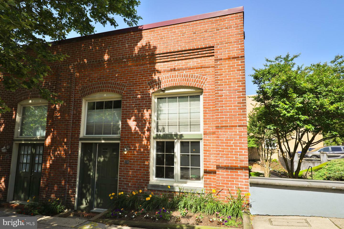Property Photo: 844 N 29th Street 846 108 PA 19130
