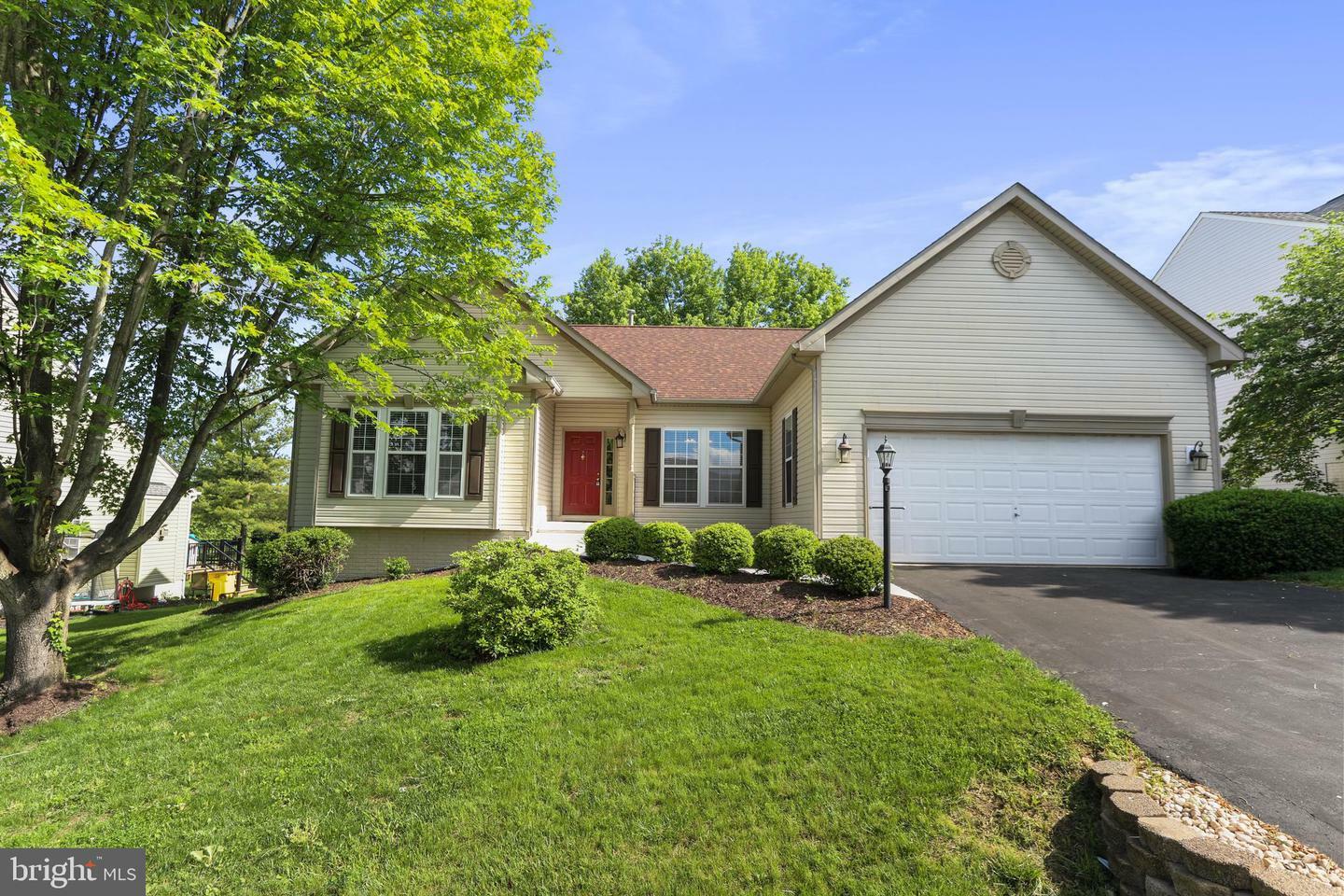 Property Photo: 86 Lacosta Boulevard WV 25405