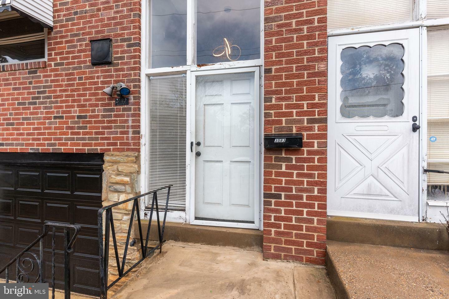 Property Photo: 3583 Nottingham Lane PA 19114