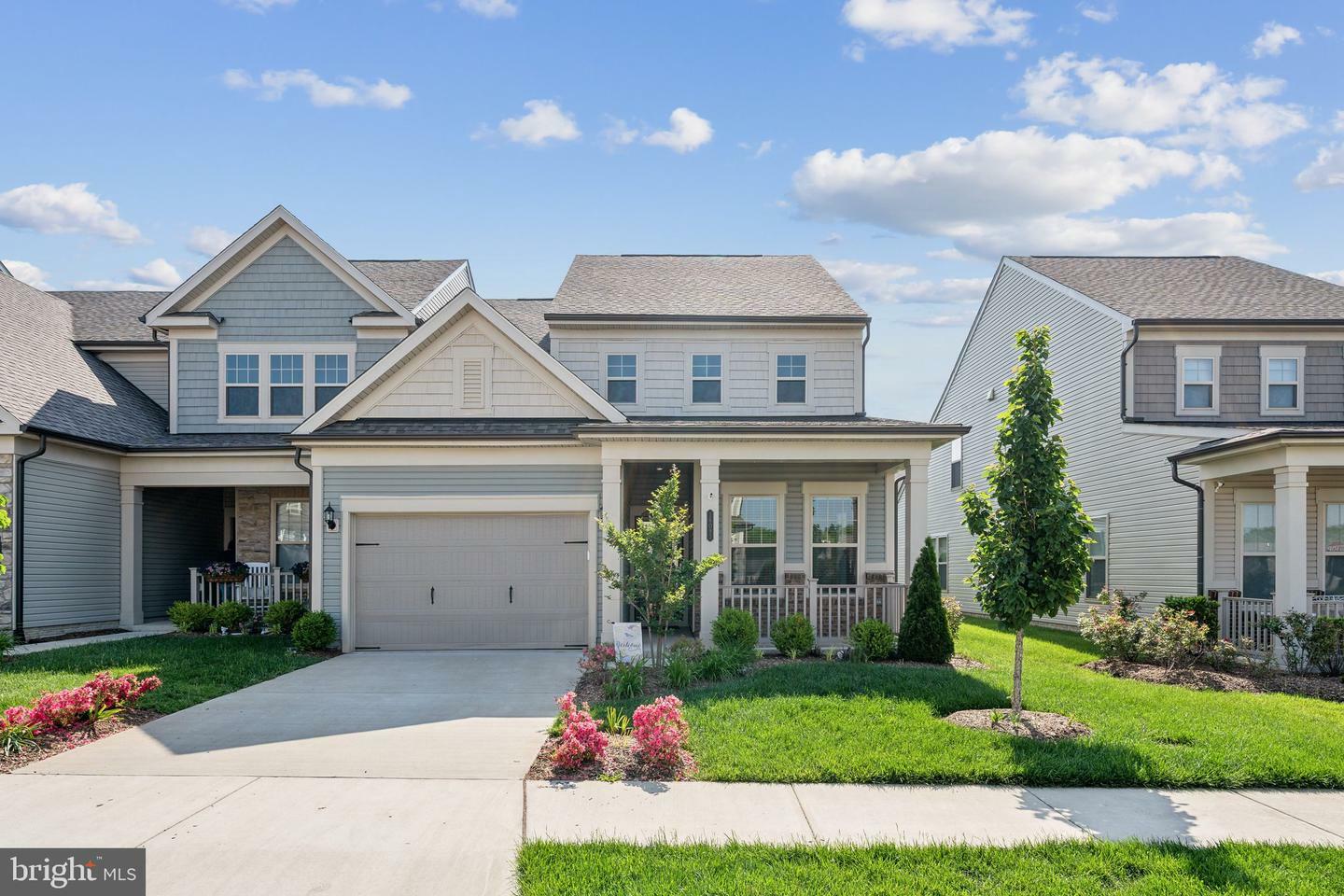Property Photo: 16093 Calla Lily Lane VA 20169