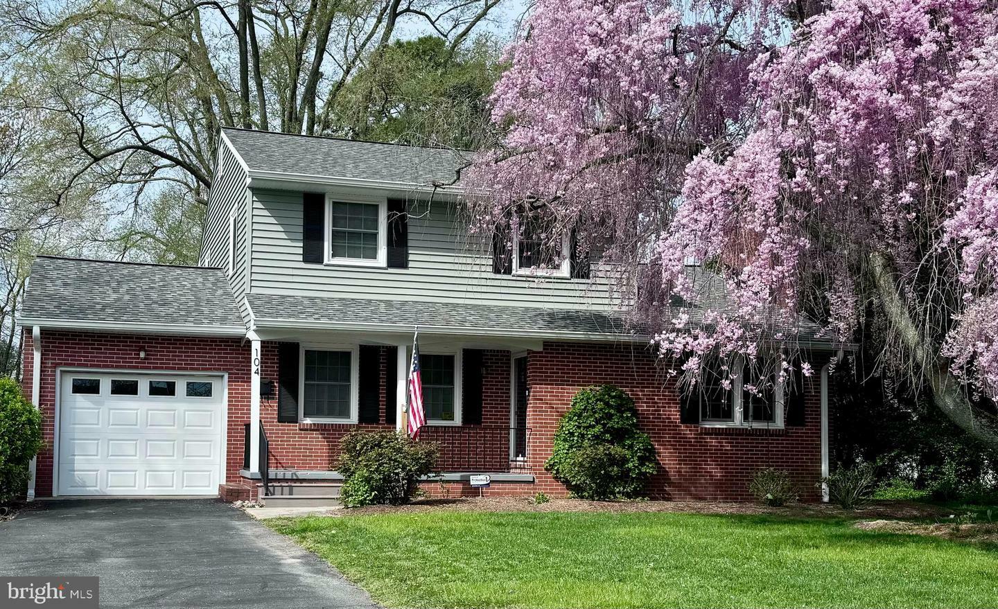 Property Photo:  104 Cedar Street  MD 21620 