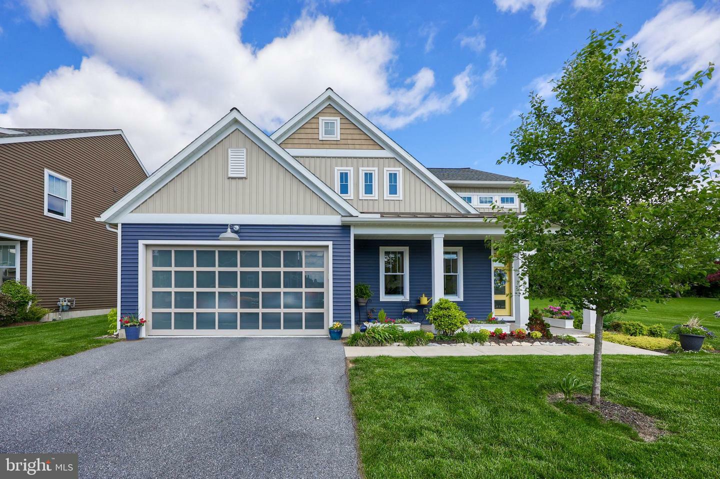 Property Photo: 1525 Fieldstone Drive PA 17552