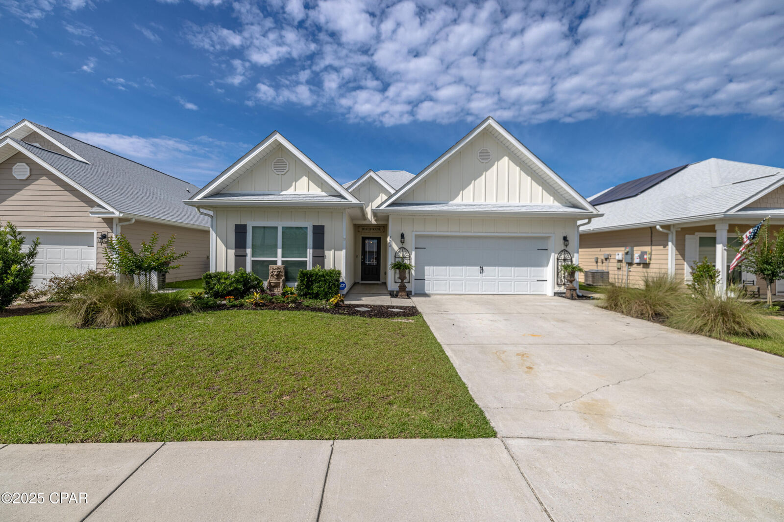 Property Photo: 324 Moonraker Circle FL 32407
