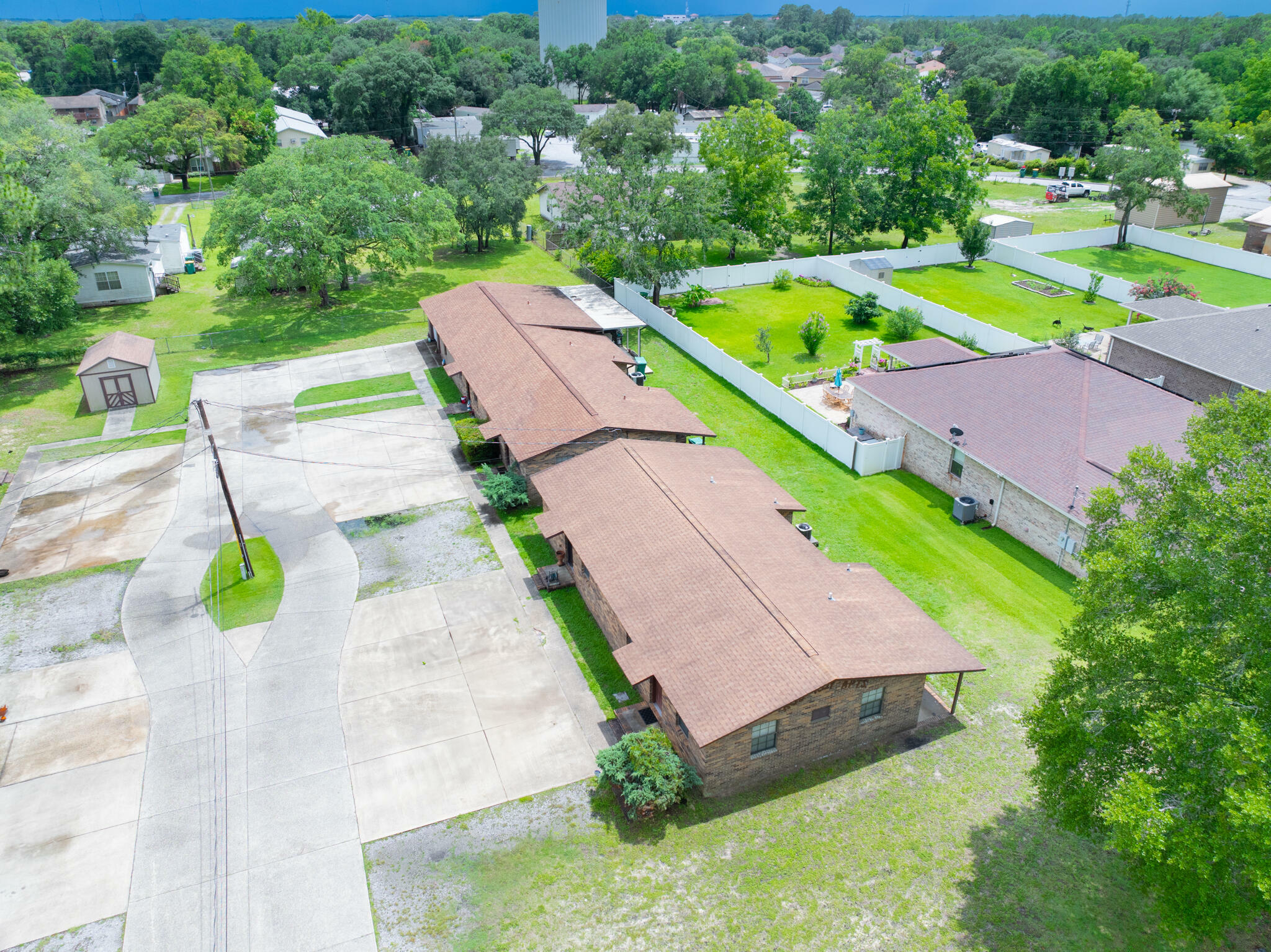 Property Photo:  816 Lark Street 5, 6, 7, 8  FL 32547 