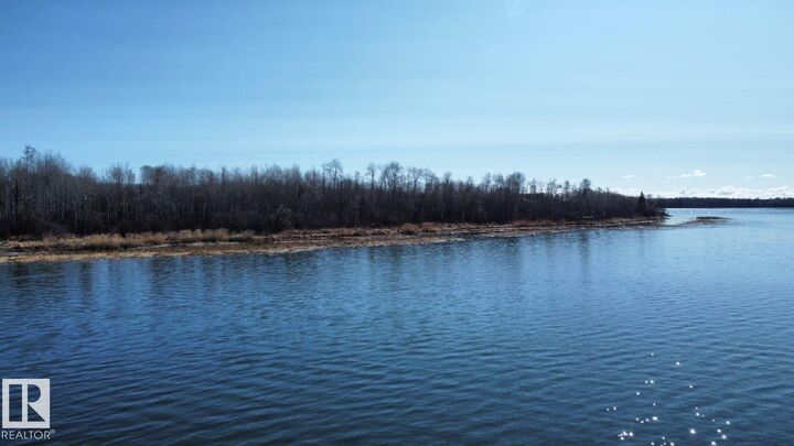 Property Photo: 511 Duncan Road AB T0E 1A0