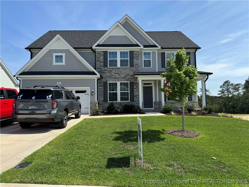Property Photo: 649 Cresswell Moor Way NC 28311