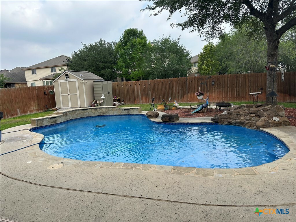 Property Photo: 334 Sorenstam Way TX 78108