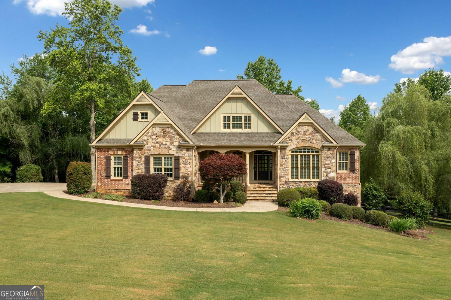 Property Photo: 300 Hemlock Cove GA 30107