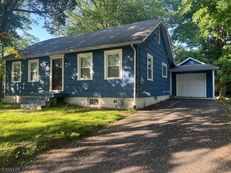 Property Photo: 3 Fox Hill Ln NJ 07046