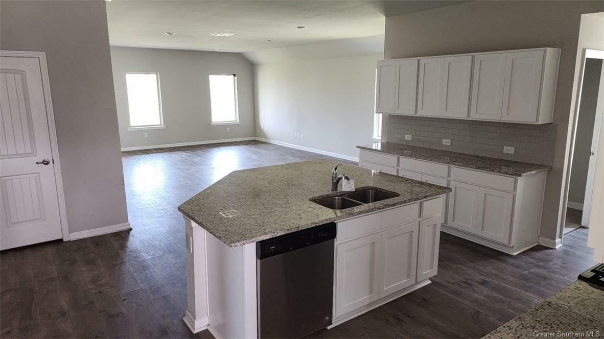 Property Photo: 3813 Barn Owl Drive LA 70615