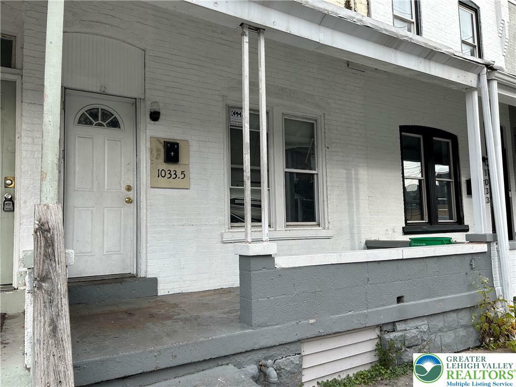 Property Photo: 1033 W Court PA 18101