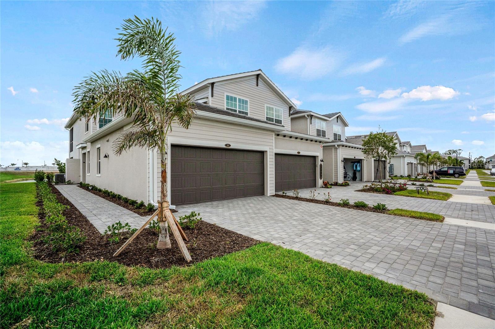 Property Photo: 12680 Radiance Court 12-101 FL 34293