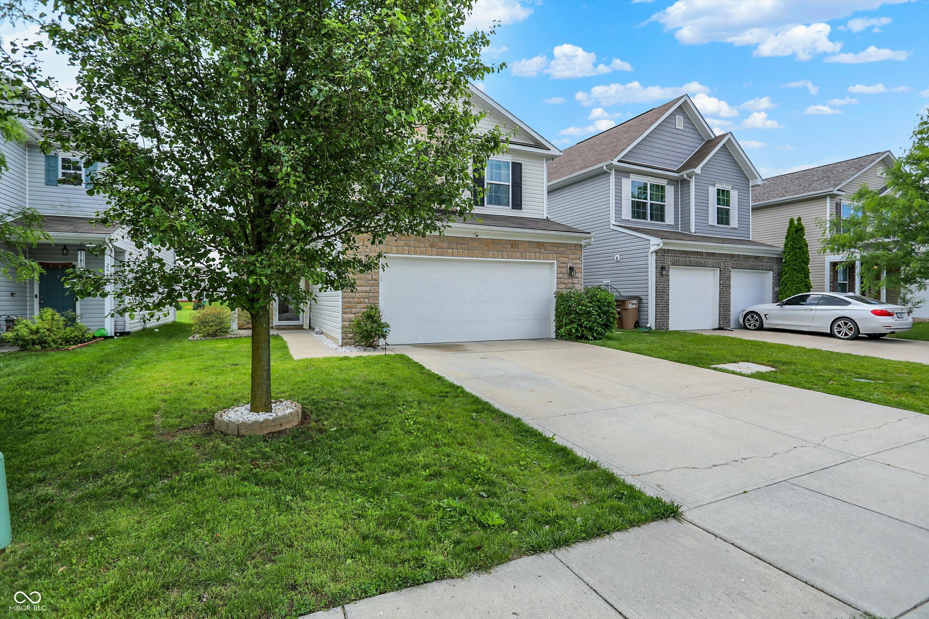 Property Photo: 2473 Shadow Bend Drive IN 47201