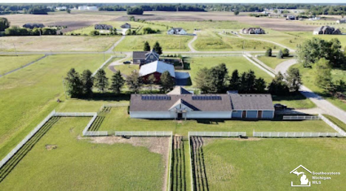 Property Photo: 1935 W Erie Road MI 48182