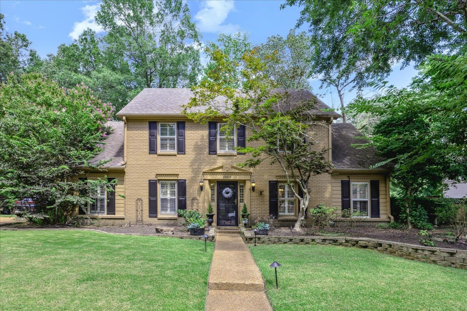 Property Photo: 2064 Allen Court Dr TN 38139