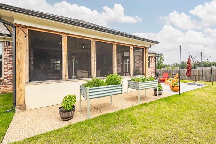 Property Photo: 6423 Osier Cv TN 38135