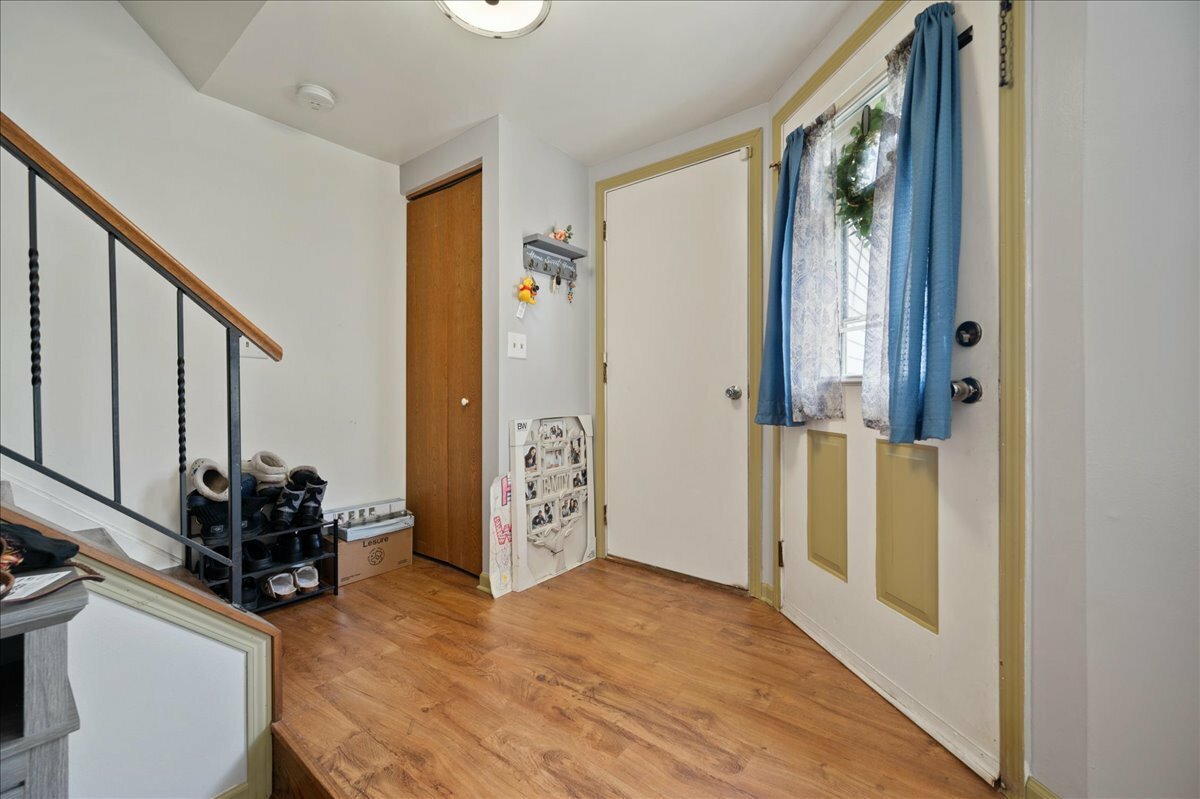 Property Photo: 2674 Stanton Court S IL 60502