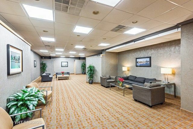 Property Photo: 5100 N Marine Drive 9F IL 60640