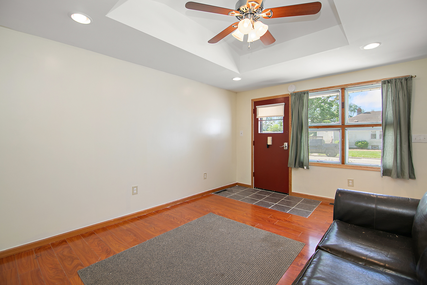 Property Photo: 1195 W Williams Street IL 60901