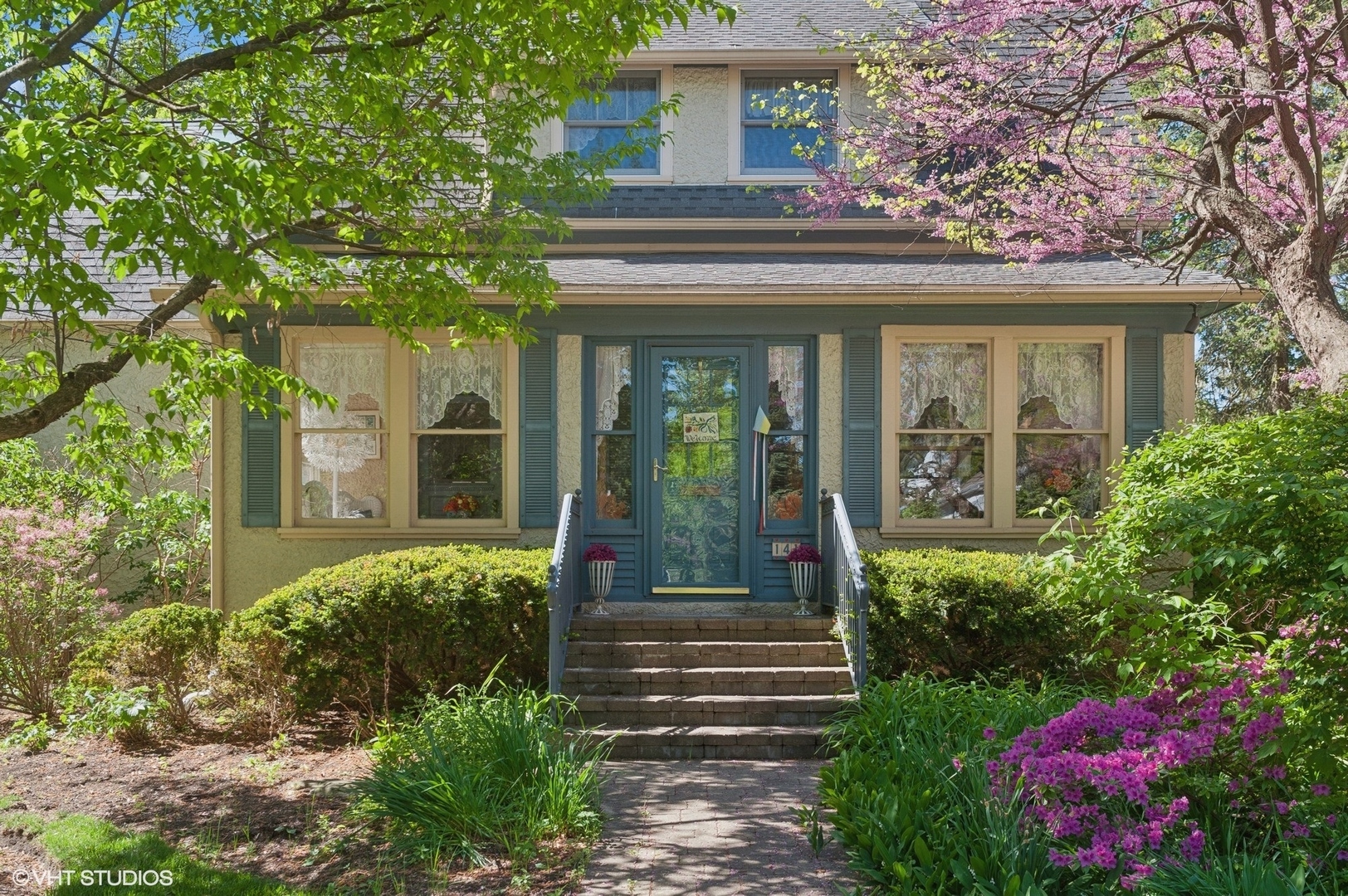 Property Photo: 141 W Lincoln Avenue IL 60048