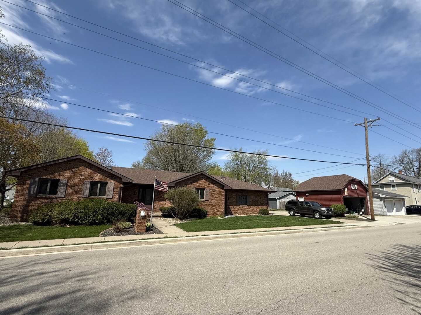 Property Photo: 2503 5th Street IL 61354