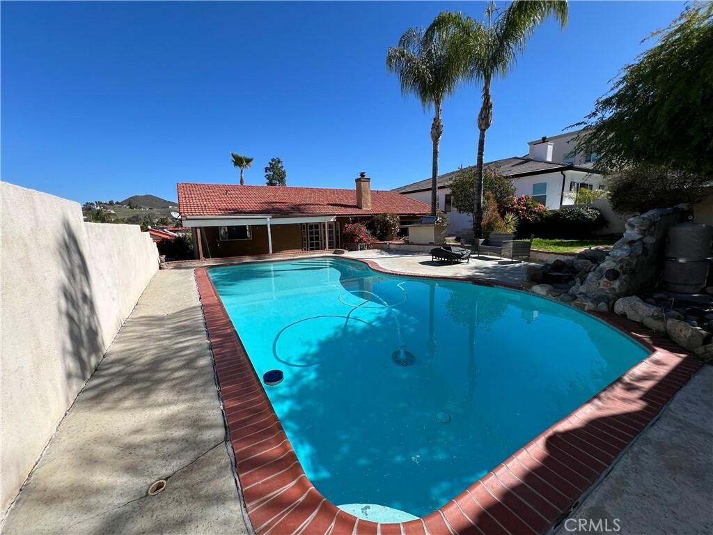 23029 Gray Fox Drive  Canyon Lake CA 92587 photo