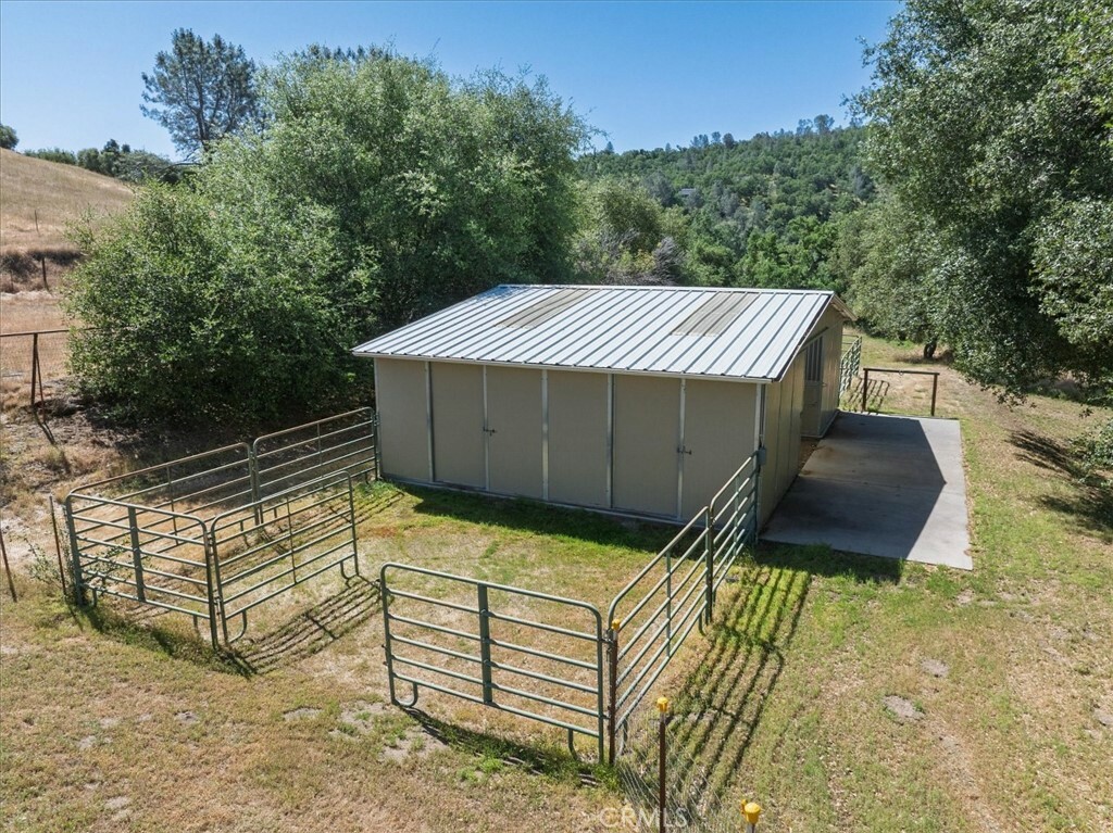 Property Photo: 44358 Trabuco Road CA 93614