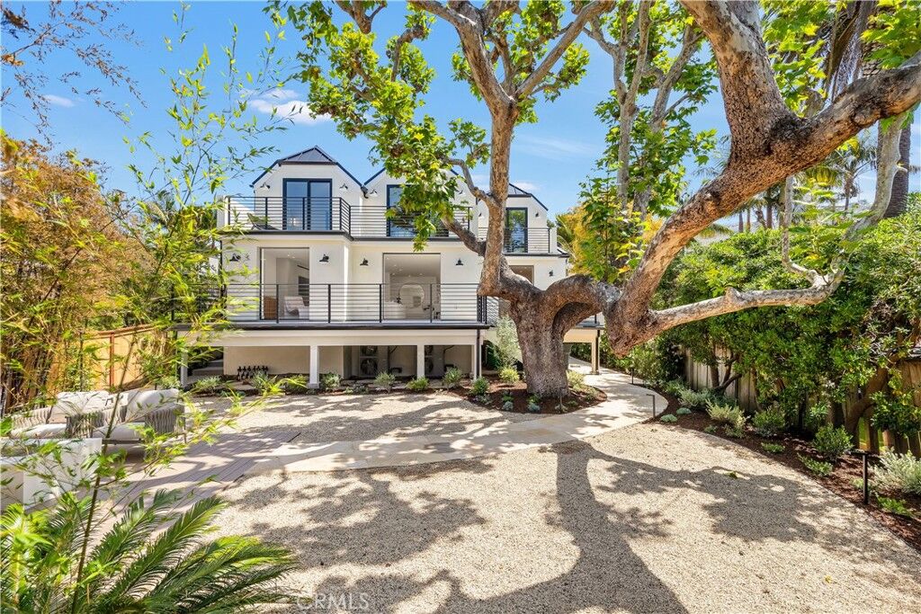 Property Photo: 1759 Glenneyre Street CA 92651