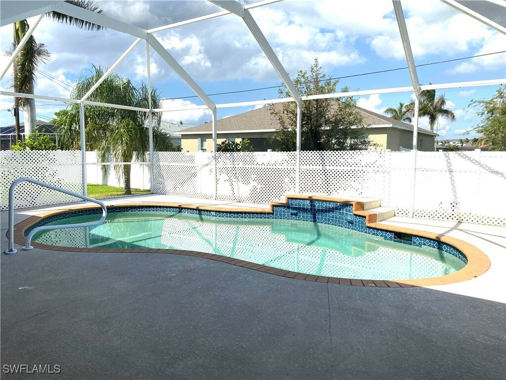 Property Photo: 1733 SW 40th Terrace FL 33914