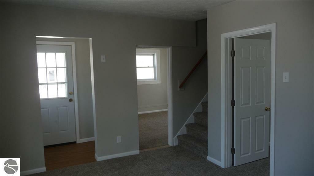 Property Photo:  812 E Eighth  MI 49686 