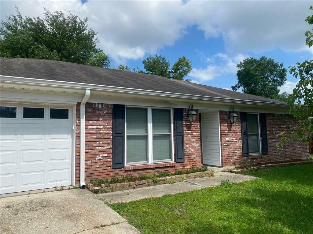 Property Photo: 106 Matthews Drive LA 70458