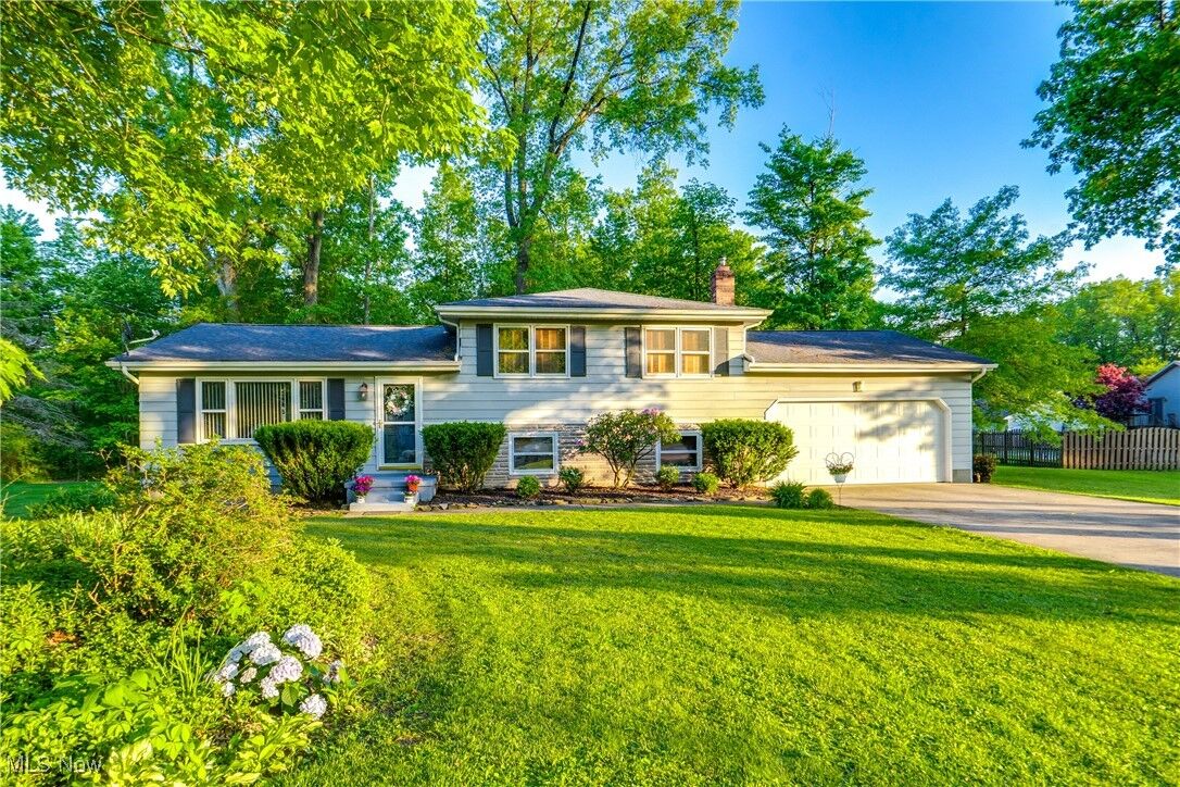 Property Photo:  1429 Tomilu Drive  OH 44420 