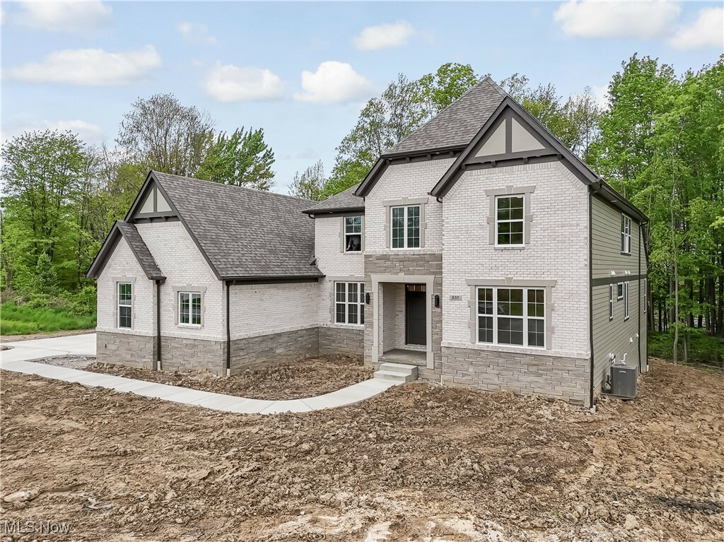 Property Photo: 5070 Neptune Oval OH 44139
