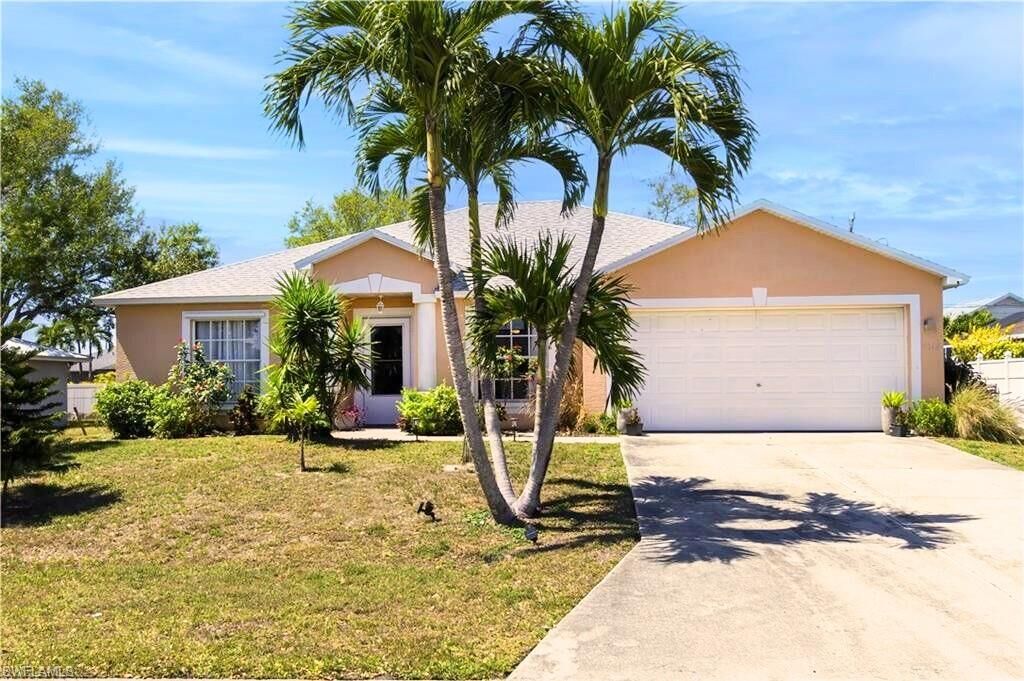 Property Photo:  4618 SW 6th Pl  FL 33914 