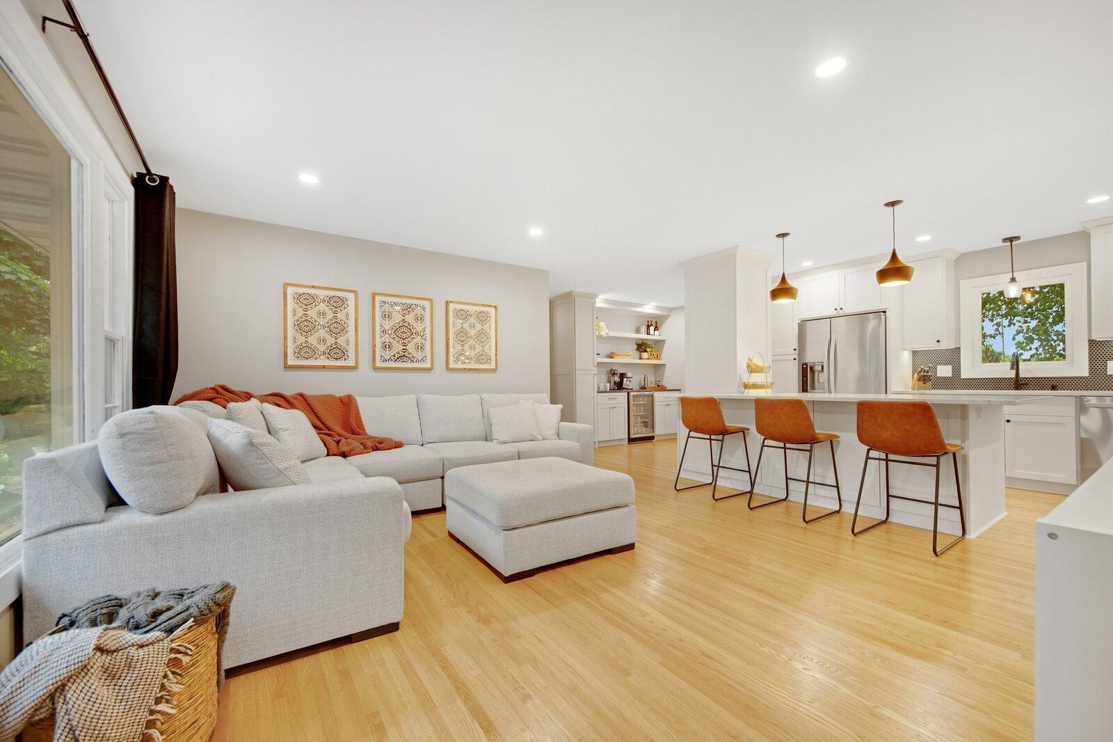 Property Photo:  2400 Oakwood Drive  MN 55306 